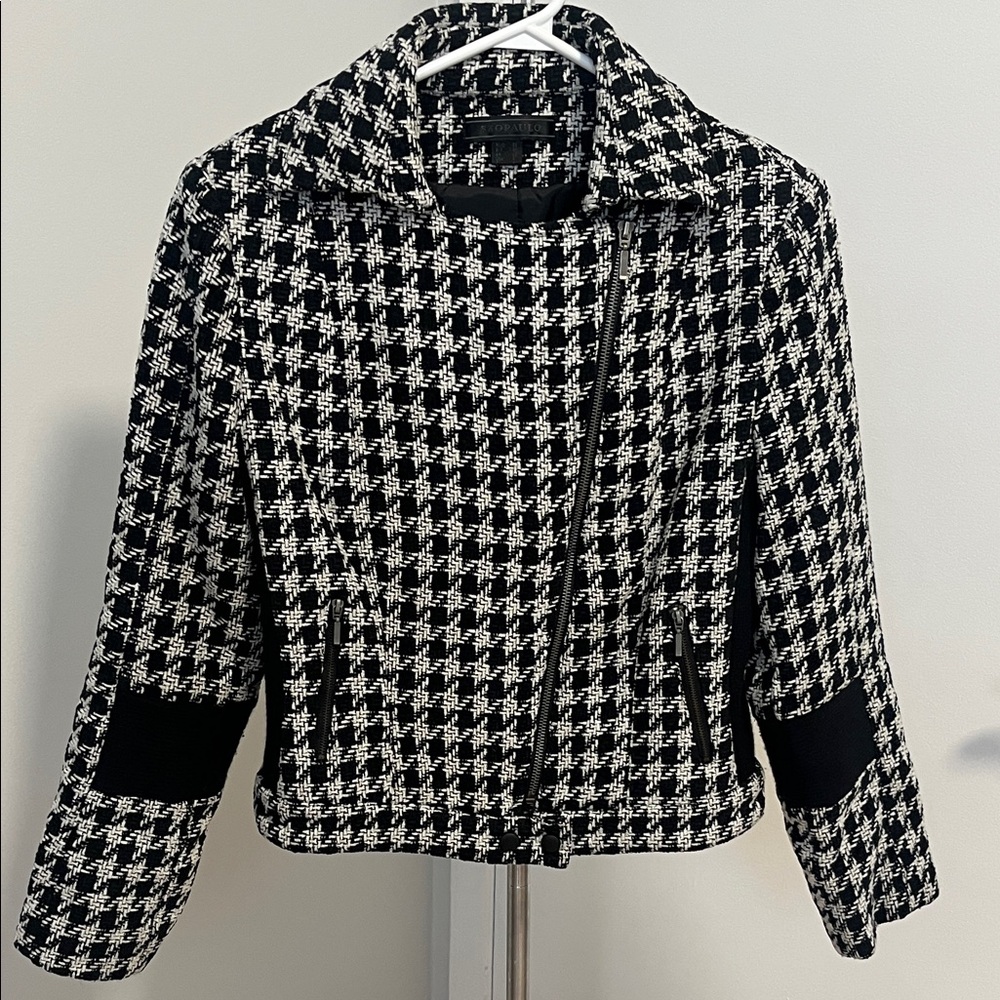 Elegant Black and White Women's Blazer